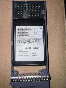 30.6tb Netapp X359a 12g 2.5 Inch Ssd